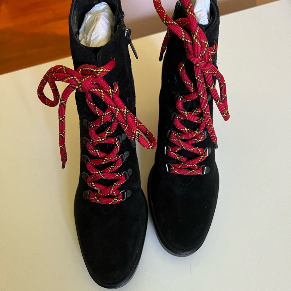 Brand new Suede boots